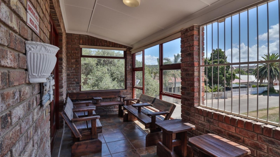 8 Bedroom Property for Sale in Hartenbos Central Western Cape